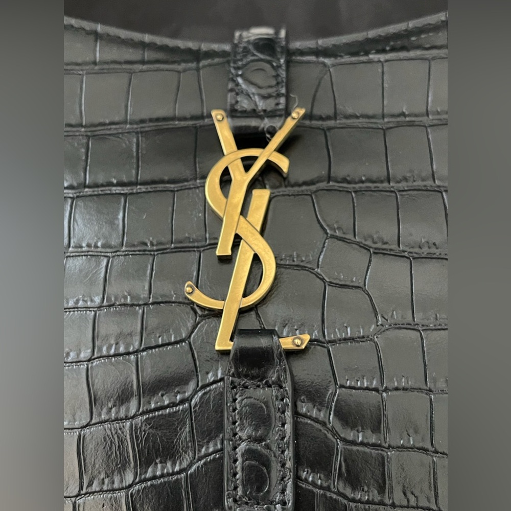 Saint Laurent Le 5 a 7 - Picture 8 of 11